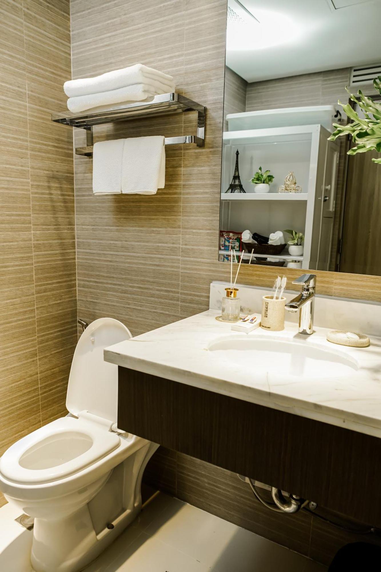 Luxe Suite At Bcct - Bgc'S Prime Studio - Gym, Infinity Pool With Breathtaking Skyline View Taguig Eksteriør bilde